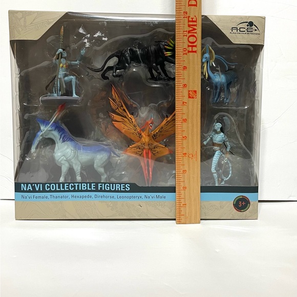 Disney Parks Avatar Na'vi 6 Collectible Figures - Picture 8 of 8